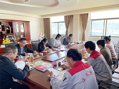 滇龍塑膠-廠部會(huì)議